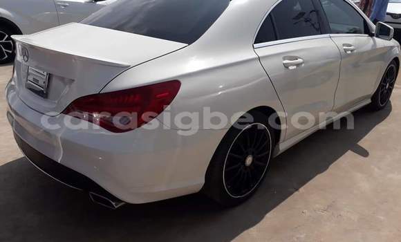 Acheter Occasion Voiture Mercedes‒Benz CLA-klasse Blanc à Lomé, Togo Acheter Occasion Voiture Mercedes‒Benz CLA-klasse Blanc à Lomé, Togo