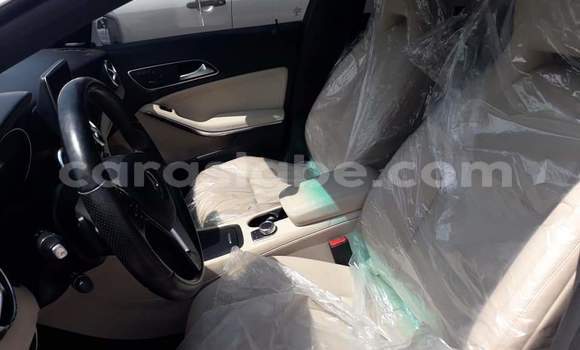 Acheter Occasion Voiture Mercedes‒Benz CLA-klasse Blanc à Lomé, Togo Acheter Occasion Voiture Mercedes‒Benz CLA-klasse Blanc à Lomé, Togo