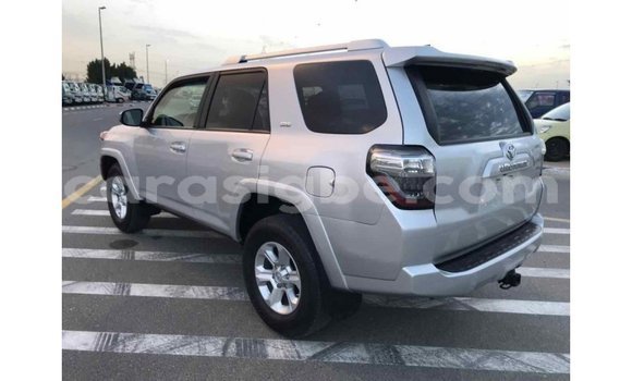 Acheter Import Voiture Toyota 4Runner Autre à Import - Dubai, Togo Acheter Import Voiture Toyota 4Runner Autre à Import - Dubai, Togo