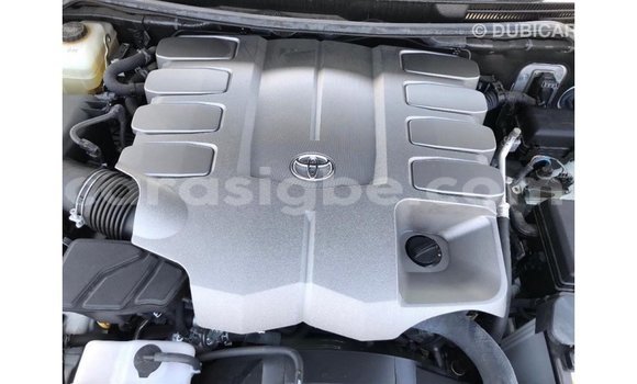 Buy Import Toyota Land Cruiser White Car in Import - Dubai in Togo Buy Import Toyota Land Cruiser White Car in Import - Dubai in Togo