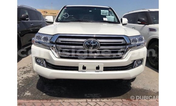Buy Import Toyota Land Cruiser White Car in Import - Dubai in Togo Buy Import Toyota Land Cruiser White Car in Import - Dubai in Togo