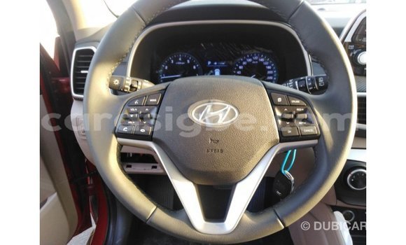 Acheter Import Voiture Hyundai Tucson Rouge à Import - Dubai, Togo Acheter Import Voiture Hyundai Tucson Rouge à Import - Dubai, Togo