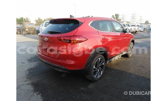 Acheter Import Voiture Hyundai Tucson Rouge à Import - Dubai, Togo Acheter Import Voiture Hyundai Tucson Rouge à Import - Dubai, Togo