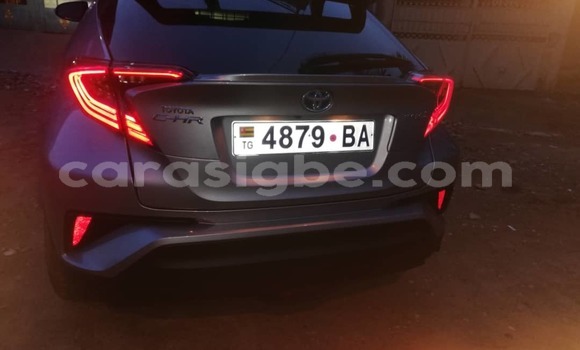 Acheter Occasion Voiture Toyota C-HR Gris à Lomé, Togo Acheter Occasion Voiture Toyota C-HR Gris à Lomé, Togo