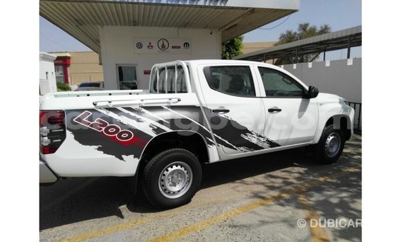 Buy Import Mitsubishi L200 White Car in Import - Dubai in Togo Buy Import Mitsubishi L200 White Car in Import - Dubai in Togo