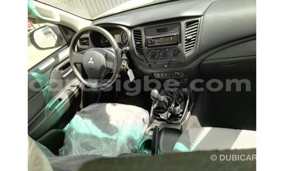 Buy Import Mitsubishi L200 White Car in Import - Dubai in Togo Buy Import Mitsubishi L200 White Car in Import - Dubai in Togo