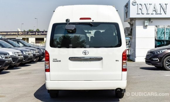 Acheter Import Voiture Toyota Hiace Blanc à Import - Dubai, Togo Acheter Import Voiture Toyota Hiace Blanc à Import - Dubai, Togo