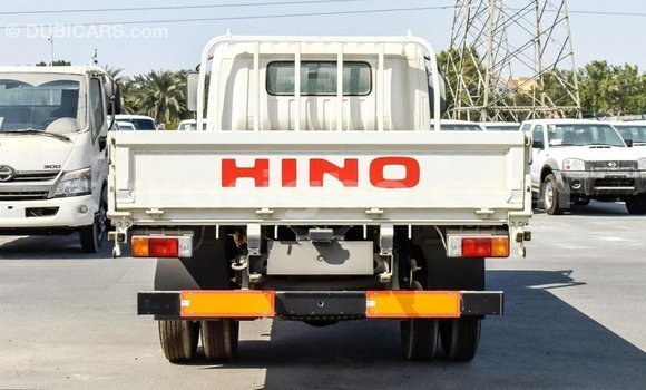 Acheter Import Utilitaire Hino 300 Series Blanc à Import - Dubai, Togo Acheter Import Utilitaire Hino 300 Series Blanc à Import - Dubai, Togo