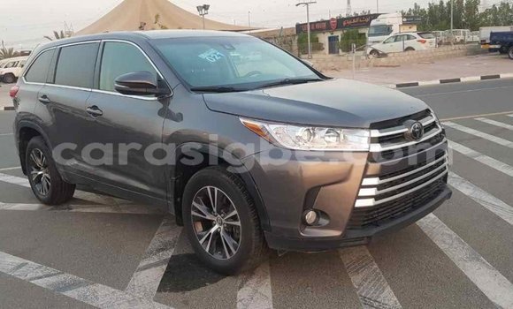 Acheter Import Voiture Toyota Highlander Autre à Import - Dubai, Togo Acheter Import Voiture Toyota Highlander Autre à Import - Dubai, Togo