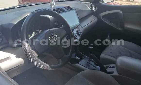 Buy Used Toyota RAV4 White Car in Lome in Togo Buy Used Toyota RAV4 White Car in Lome in Togo