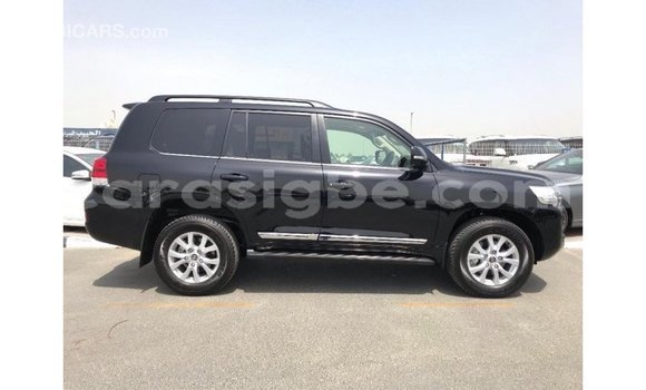 Acheter Import Voiture Toyota Land Cruiser Noir à Import - Dubai, Togo Acheter Import Voiture Toyota Land Cruiser Noir à Import - Dubai, Togo