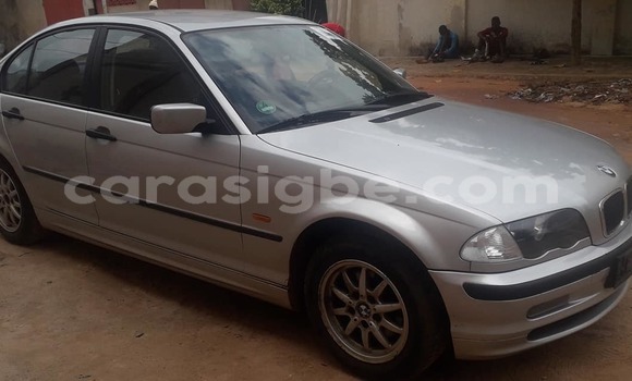 Acheter Occasion Voiture BMW 3–Series Gris à Lomé, Togo Acheter Occasion Voiture BMW 3–Series Gris à Lomé, Togo