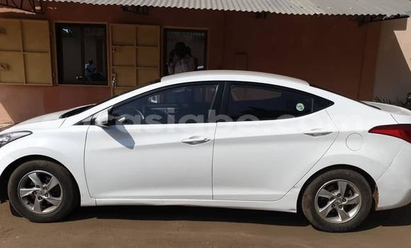 Acheter Occasion Voiture Hyundai Avante Blanc à Lomé, Togo Acheter Occasion Voiture Hyundai Avante Blanc à Lomé, Togo