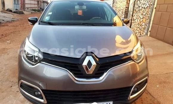 Buy Used Renault Captur Other Car in Lome in Togo Buy Used Renault Captur Other Car in Lome in Togo