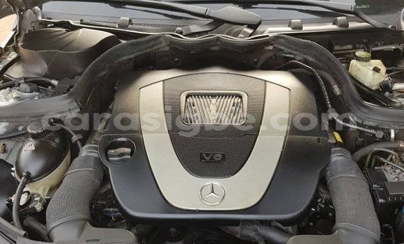 Buy Used Mercedes‒Benz C–Class Silver Car in Lome in Togo Buy Used Mercedes‒Benz C–Class Silver Car in Lome in Togo