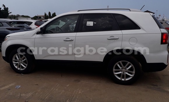 Buy Used Kia Sorento White Car in Lome in Togo Buy Used Kia Sorento White Car in Lome in Togo