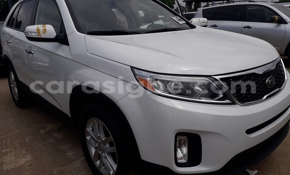 Buy Used Kia Sorento White Car in Lome in Togo Buy Used Kia Sorento White Car in Lome in Togo