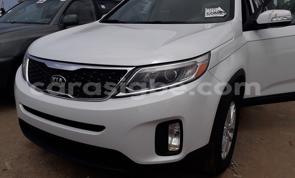 Buy Used Kia Sorento White Car in Lome in Togo Buy Used Kia Sorento White Car in Lome in Togo