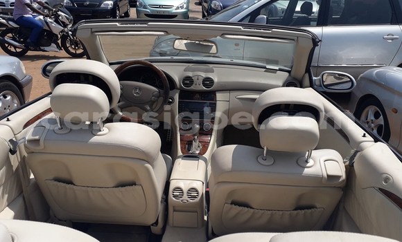 Buy Used Mercedes‒Benz SLK–Class Silver Car in Lome in Togo Buy Used Mercedes‒Benz SLK–Class Silver Car in Lome in Togo