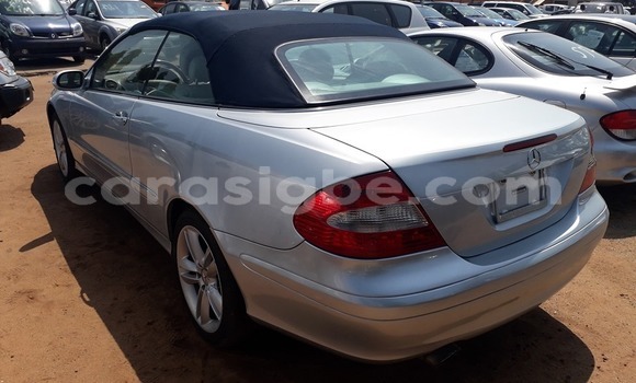 Buy Used Mercedes‒Benz SLK–Class Silver Car in Lome in Togo Buy Used Mercedes‒Benz SLK–Class Silver Car in Lome in Togo