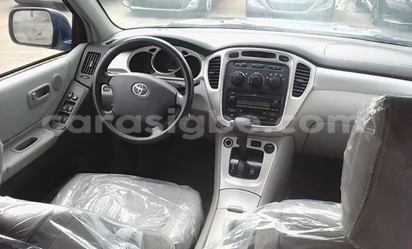 Buy Used Toyota Highlander Blue Car in Lome in Togo Buy Used Toyota Highlander Blue Car in Lome in Togo