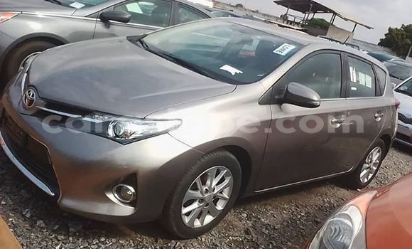 Buy Used Toyota Auris Brown Car in Lome in Togo Buy Used Toyota Auris Brown Car in Lome in Togo