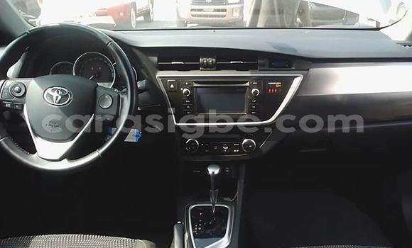 Buy Used Toyota Auris Brown Car in Lome in Togo Buy Used Toyota Auris Brown Car in Lome in Togo