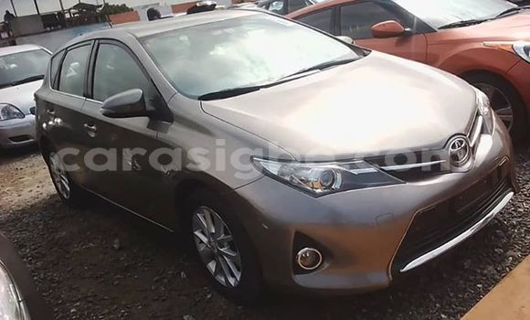 Buy Used Toyota Auris Brown Car in Lome in Togo Buy Used Toyota Auris Brown Car in Lome in Togo