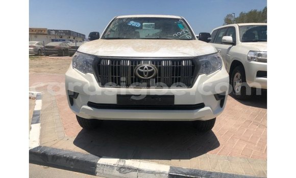Acheter Import Voiture Toyota Prado Blanc à Import - Dubai, Togo Acheter Import Voiture Toyota Prado Blanc à Import - Dubai, Togo