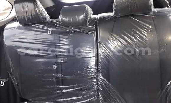 Acheter Occasion Voiture Toyota RAV4 Noir à Lomé, Maritime Acheter Occasion Voiture Toyota RAV4 Noir à Lomé, Maritime