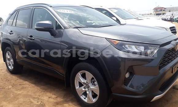 Acheter Occasion Voiture Toyota RAV4 Noir à Lomé, Maritime Acheter Occasion Voiture Toyota RAV4 Noir à Lomé, Maritime