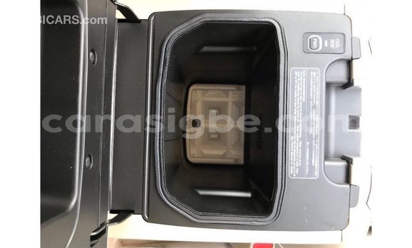 Acheter Import Voiture Toyota Land Cruiser Autre à Import - Dubai, Togo Acheter Import Voiture Toyota Land Cruiser Autre à Import - Dubai, Togo