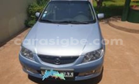Acheter Occasion Voiture Mazda 323 Bleu à Lomé, Togo Acheter Occasion Voiture Mazda 323 Bleu à Lomé, Togo