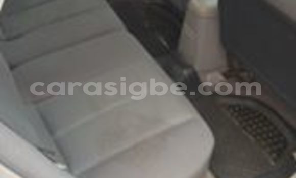 Acheter Occasion Voiture Mazda 323 Bleu à Lomé, Togo Acheter Occasion Voiture Mazda 323 Bleu à Lomé, Togo