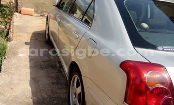 Acheter Occasion Voiture Toyota Avensis Gris à Lomé, Togo Acheter Occasion Voiture Toyota Avensis Gris à Lomé, Togo