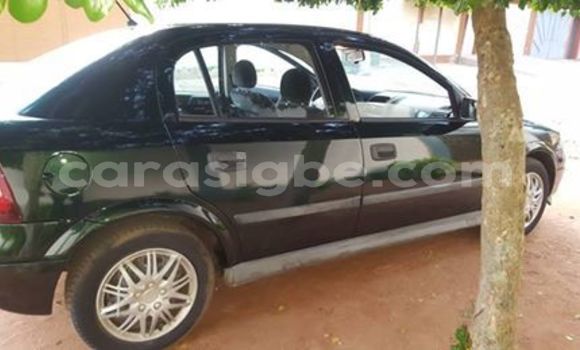Acheter Occasion Voiture Opel Astra Vert à Lomé, Togo Acheter Occasion Voiture Opel Astra Vert à Lomé, Togo