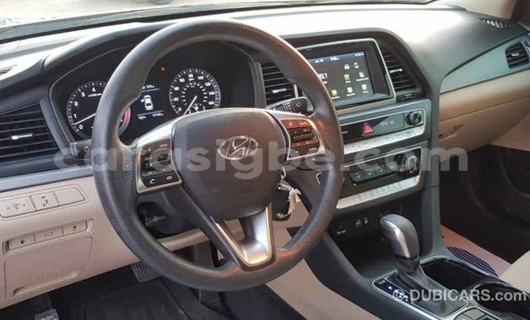 Acheter Import Voiture Hyundai Sonata Noir à Import - Dubai, Togo Acheter Import Voiture Hyundai Sonata Noir à Import - Dubai, Togo