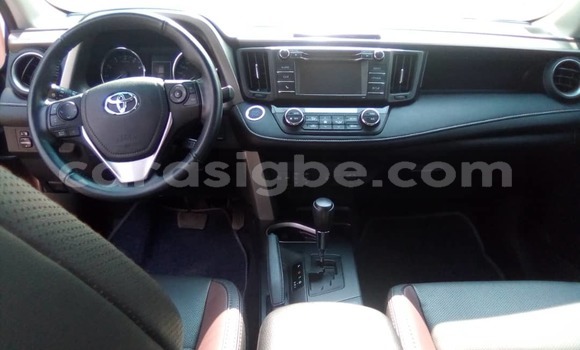 Acheter Occasion Voiture Toyota RAV4 Rouge à Lomé, Maritime Acheter Occasion Voiture Toyota RAV4 Rouge à Lomé, Maritime
