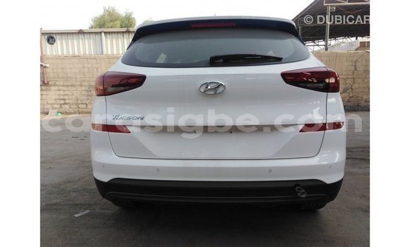 Acheter Import Voiture Hyundai Tucson Blanc à Import - Dubai, Togo Acheter Import Voiture Hyundai Tucson Blanc à Import - Dubai, Togo