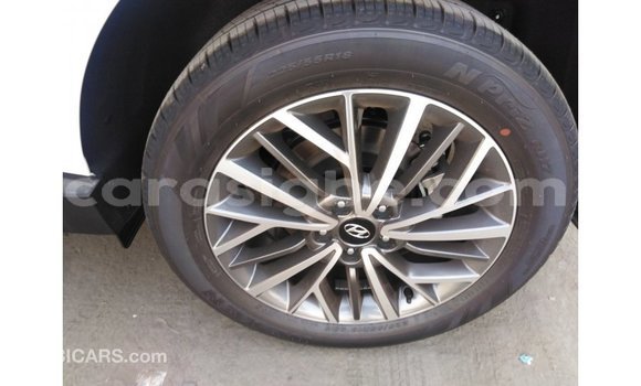 Acheter Import Voiture Hyundai Tucson Blanc à Import - Dubai, Togo Acheter Import Voiture Hyundai Tucson Blanc à Import - Dubai, Togo