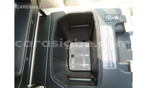 Acheter Import Voiture Toyota Land Cruiser Noir à Import - Dubai, Togo Acheter Import Voiture Toyota Land Cruiser Noir à Import - Dubai, Togo