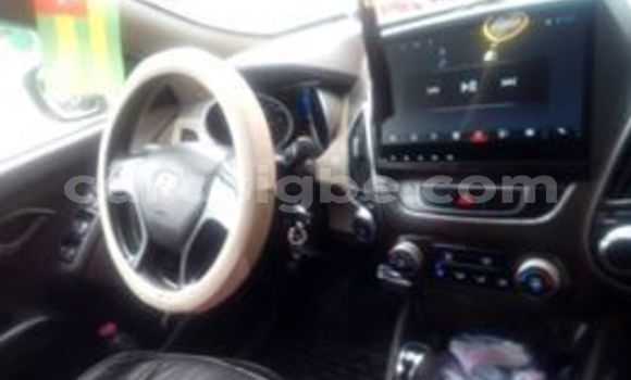 Buy Used Hyundai ix35 White Car in Lome in Togo Buy Used Hyundai ix35 White Car in Lome in Togo