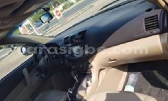 Buy Used Toyota Highlander Beige Car in Lome in Togo Buy Used Toyota Highlander Beige Car in Lome in Togo
