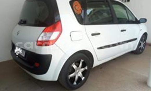 Acheter Occasion Voiture Renault Megane Blanc à Lomé, Togo