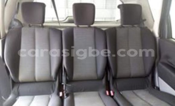 Buy Used Renault Megane White Car in Lome in Togo Buy Used Renault Megane White Car in Lome in Togo