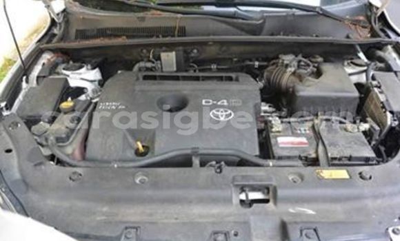 Acheter Occasion Voiture Toyota RAV4 Blanc à Lomé, Togo Acheter Occasion Voiture Toyota RAV4 Blanc à Lomé, Togo