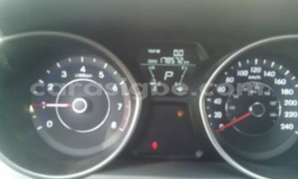 Acheter Occasion Voiture Toyota Corolla Verso Gris à Lomé, Togo Acheter Occasion Voiture Toyota Corolla Verso Gris à Lomé, Togo