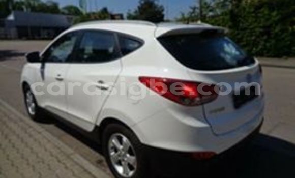Acheter Occasion Voiture Hyundai ix35 Blanc à Lomé, Togo Acheter Occasion Voiture Hyundai ix35 Blanc à Lomé, Togo