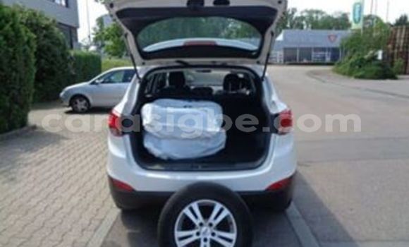 Acheter Occasion Voiture Hyundai ix35 Blanc à Lomé, Togo Acheter Occasion Voiture Hyundai ix35 Blanc à Lomé, Togo