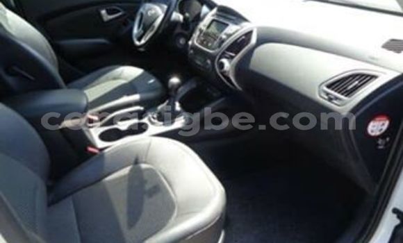 Acheter Occasion Voiture Hyundai ix35 Blanc à Lomé, Togo Acheter Occasion Voiture Hyundai ix35 Blanc à Lomé, Togo